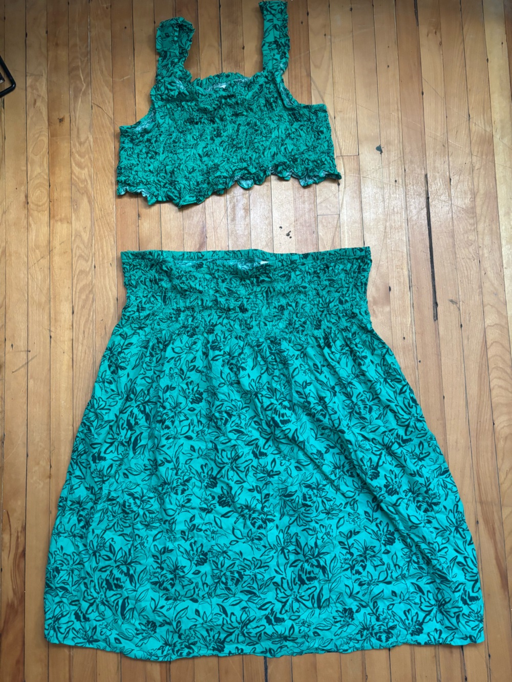 2 peice summer top and skirt